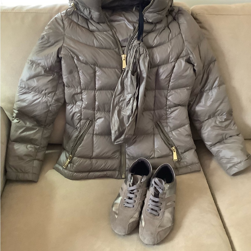 Calvin Klein Packable Jacket - Picture 3 of 5